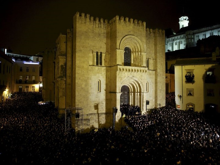 Serennata monumental